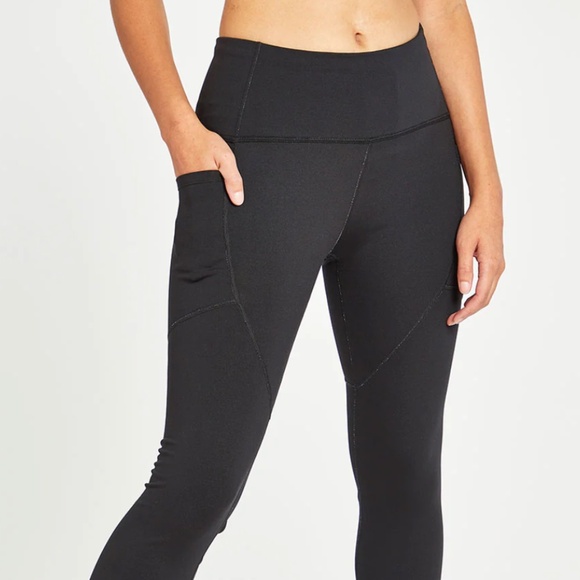 oiselle Pants - Oiselle 3/4 tights black leggings Women's Size 6
